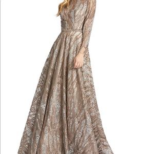 Gorgeous Mac Duggal evening dress!